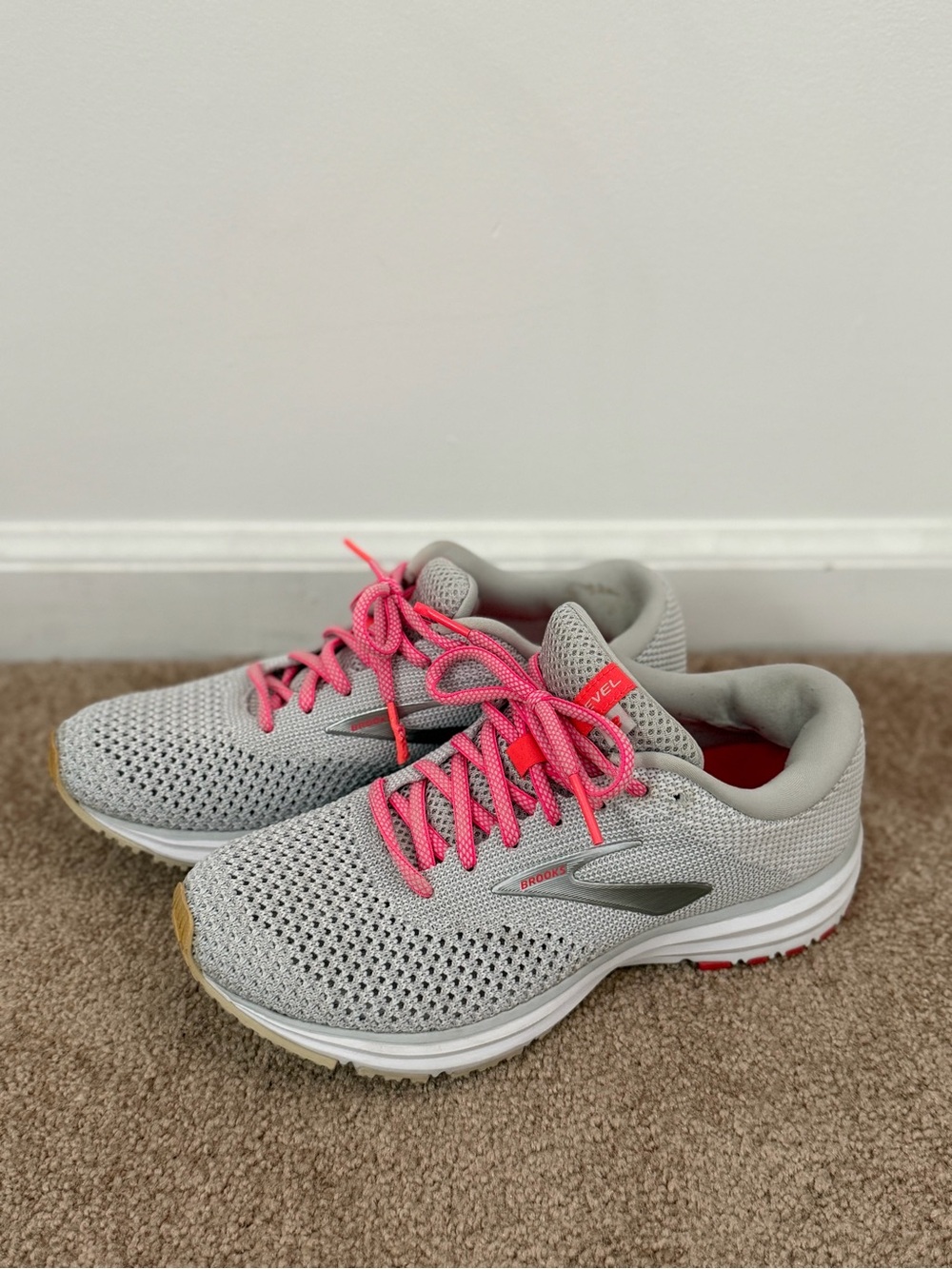 Brooks Women’s Athletic Sneakers in Light Gray with Pink Laces